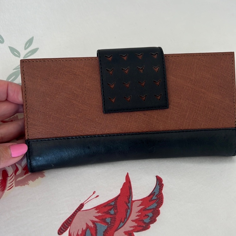 Velez Leather wallet, no tags never used.